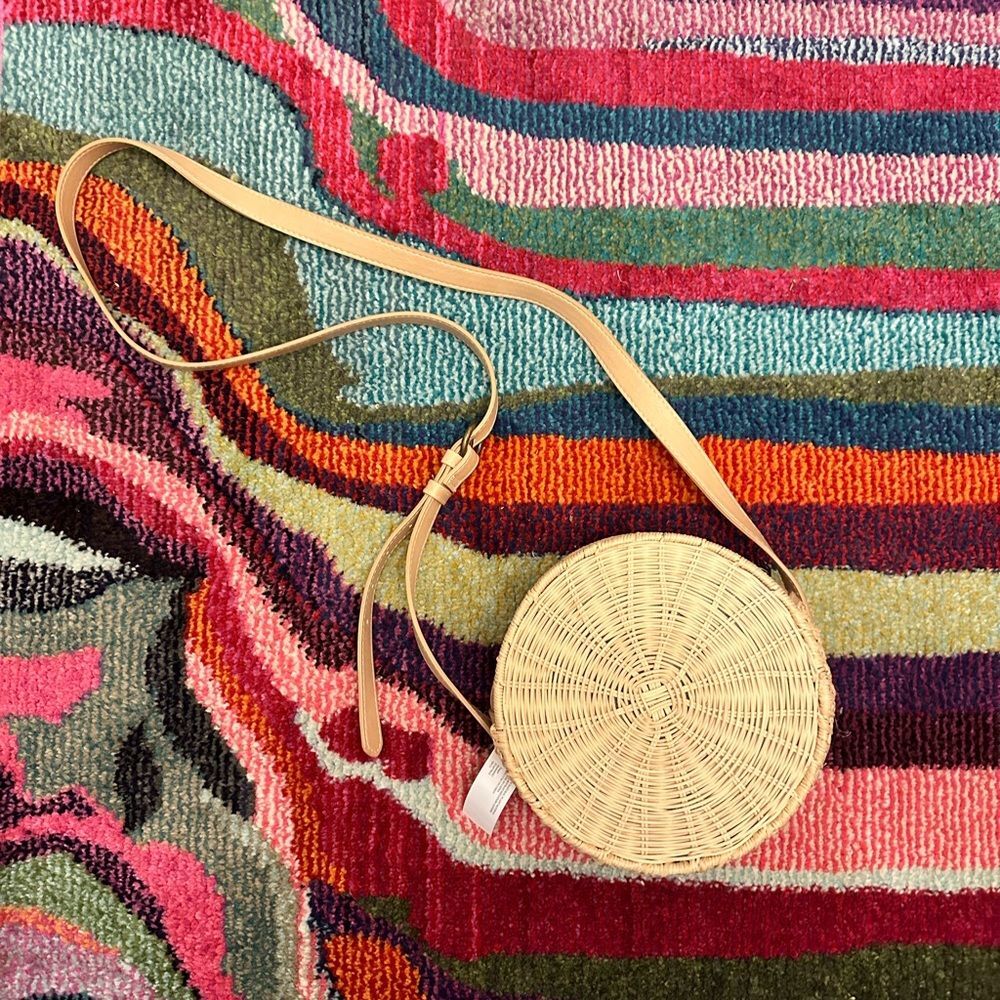 Universal thread Rattan Woven Round Crossbody Bag - Picture 2 of 5